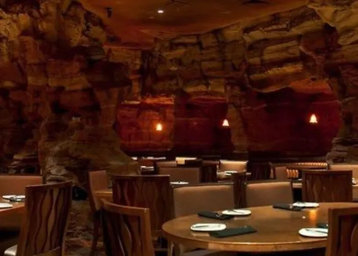 The At Cliff Castle Casino Hotel 3*